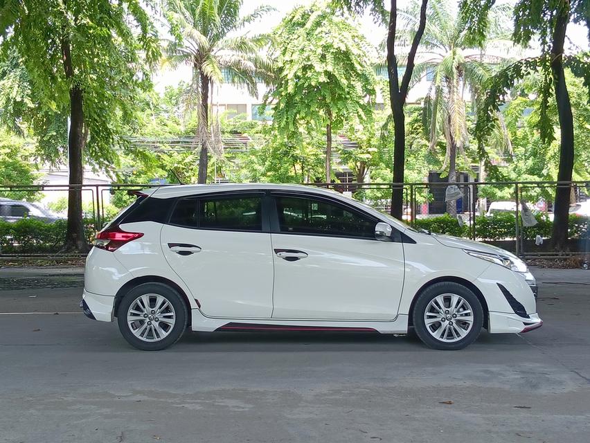 Toyota yaris 1.2entry cvt 2019 ราคา 329,000