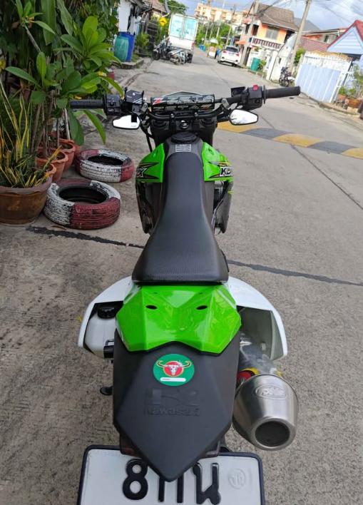 Kawasaki D-Tracker สีเขียว 5