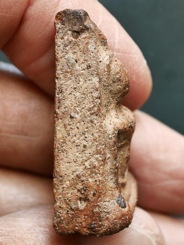 พระนางพญา พิมพ์เข่าโค้ง กรุวัดนางพญา พิษณุโลก....เก่า เดิมๆ 9