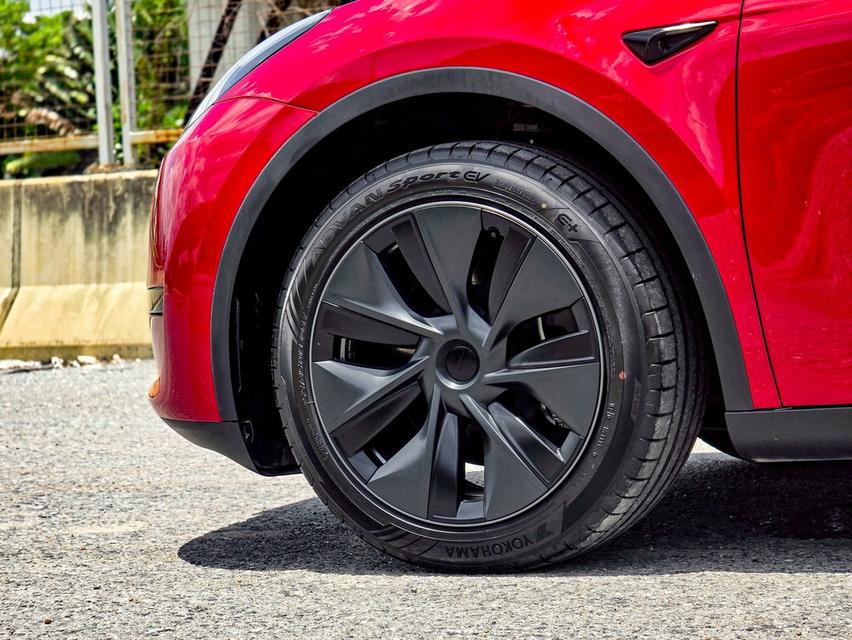TESLA MODEL Y RWD (STANDARD) 2024 สีแดง รถศูนย์ไทยแท้ รูปที่ 11