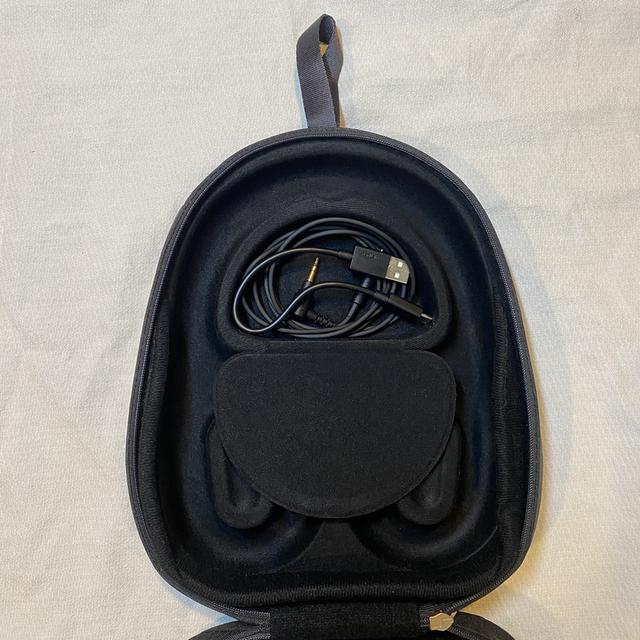 หูฟัง Sony WH-1000XM5 มือสอง 13