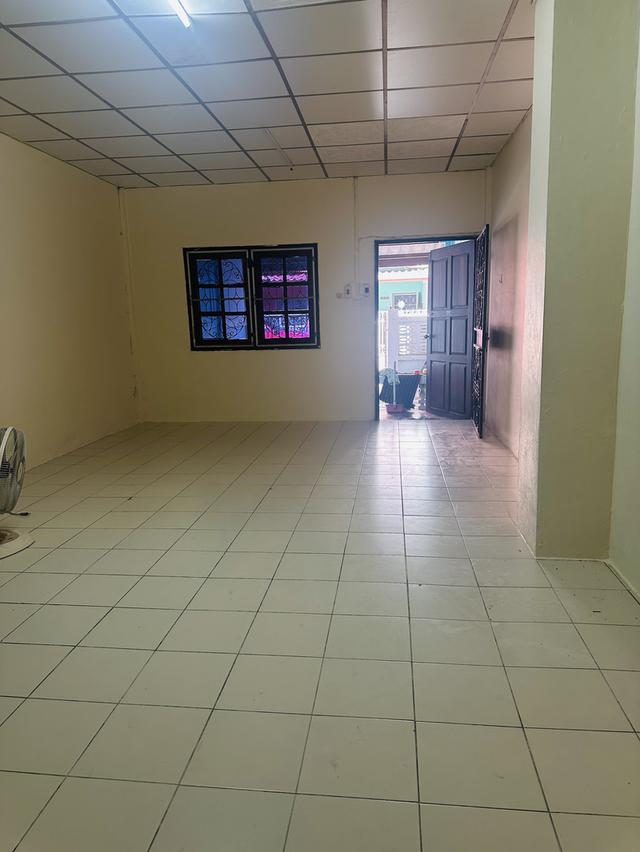 ให้เช่าทาวเฮาส์ 2 ชั้น ย่านวัชรพล 3