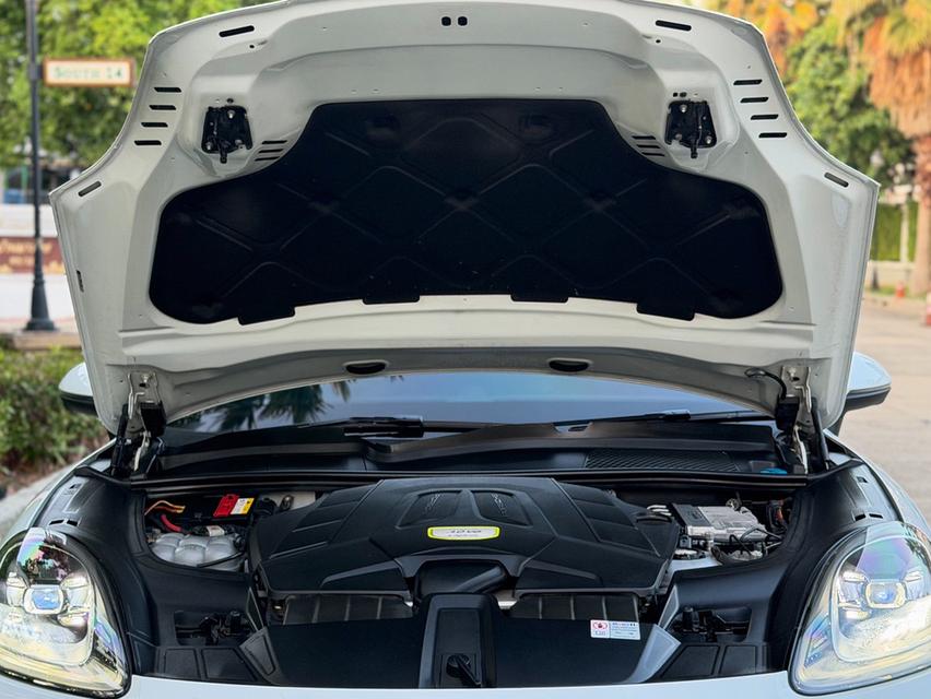 Porsche Cayenne Coupe E-hybrid Platinum Edition ปี 2023 รูปที่ 18