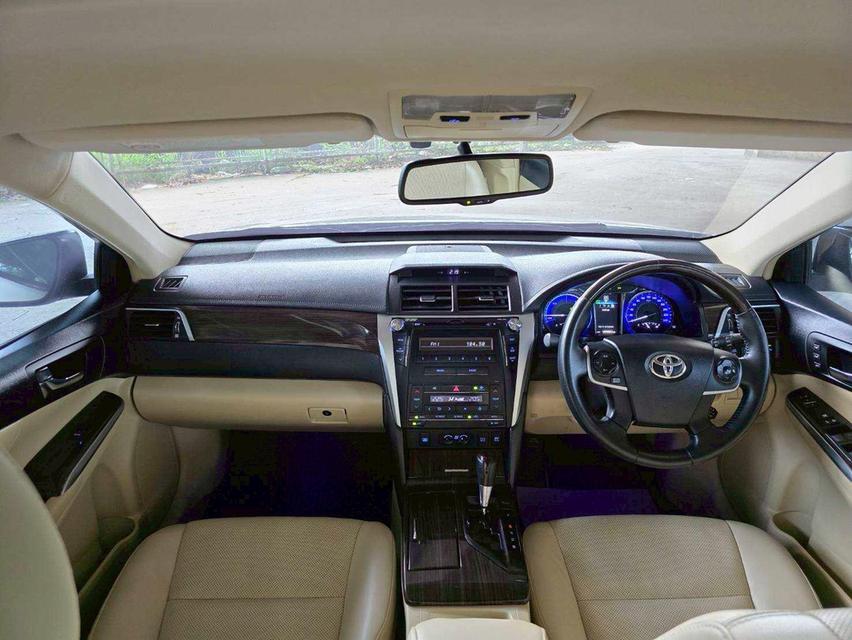 Toyota Camry 2.5Hybrid ปี16 9