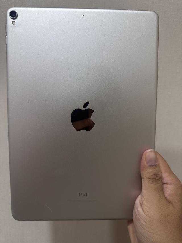 ขาย iPad Pro 10.5 นิ้ว 64GB WIFI สภาพสวย อุปกรณ์ครบกล่อง รูปย่อยที่ 3