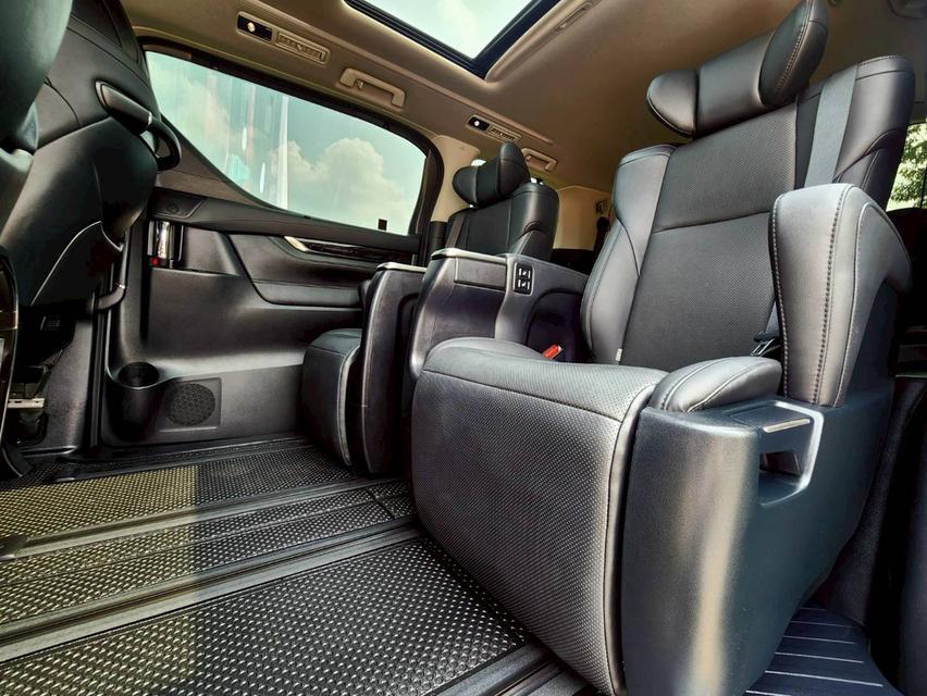 รหัสรถ PEAT575 🚙🚐TOYOTA ALPHARD SC ตัดรถ 2023แท้ จด 2024 รูปที่ 12