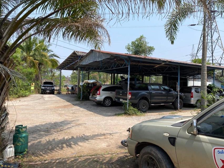 บ้านพร้อมโรงซ่อม พื้นที่ติดทางหลักใกล้ห้างgo wholesale 3