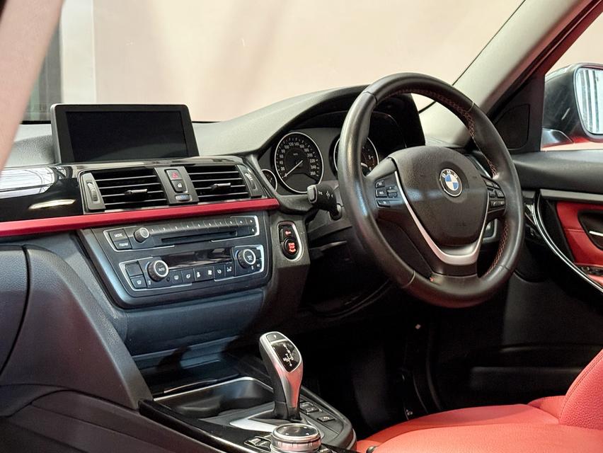 2015 BMW 320D SPORT รถ SERVICE ชุดใหญ่มาเรียบร้อยแล้วครับ รถวิ่งน้อย ประวัติศูนย์ครบ รถไม่เคยมีอุบัติเหตุครับ รูปที่ 12