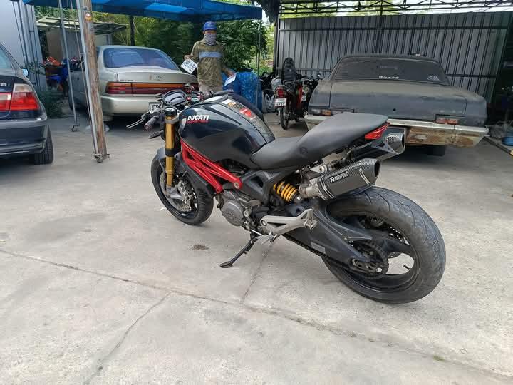 ปล่อยขายด่วน Ducati Monster