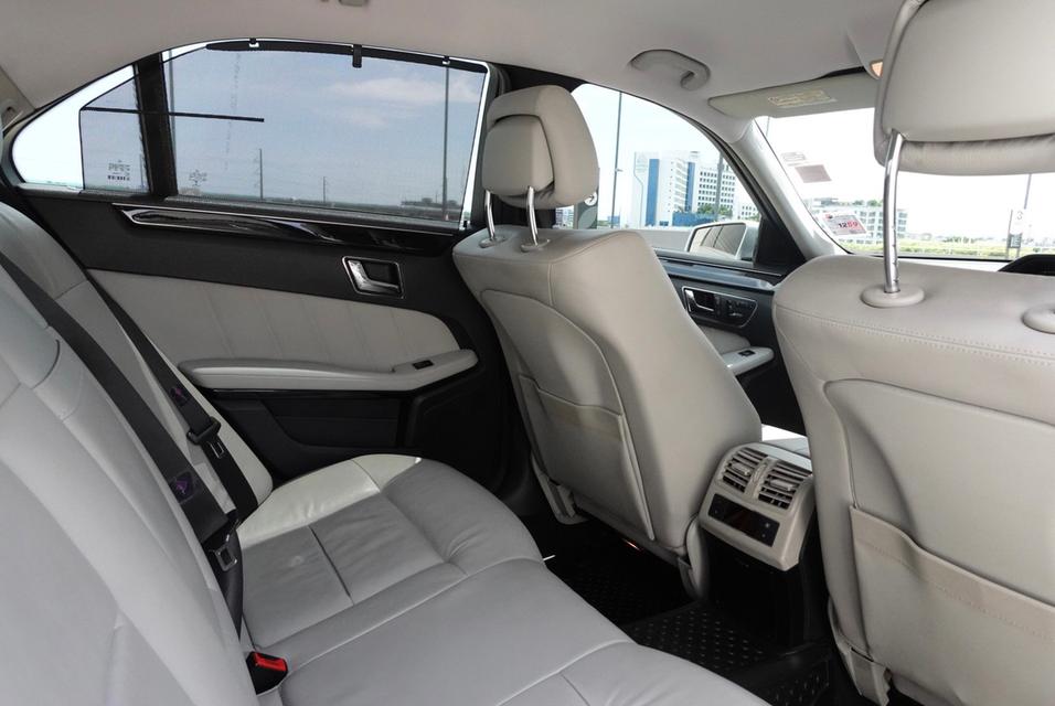MERCEDES BENZ E250 CGI 1.8 Avantgarde (W212) ปี2012/2013 13