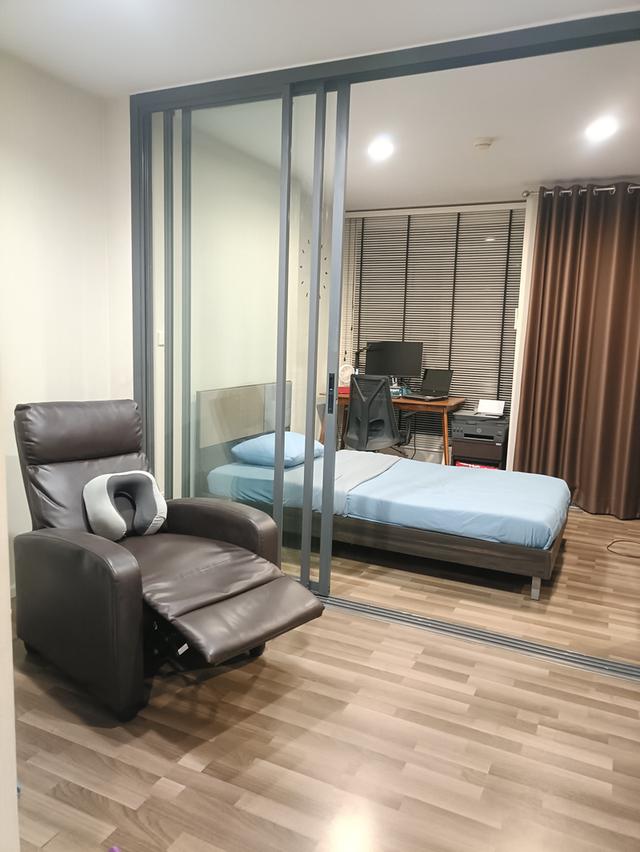 ขายด่วน!! ลิฟวิ่งเนสท์ รามคำแหง ยูนิตน้อย เป็นส่วนตัวสูง ราคาต่อรองได้ ทำเลดีมาก ใกล้ MRT สายสีส้มและสีเหลือง 2