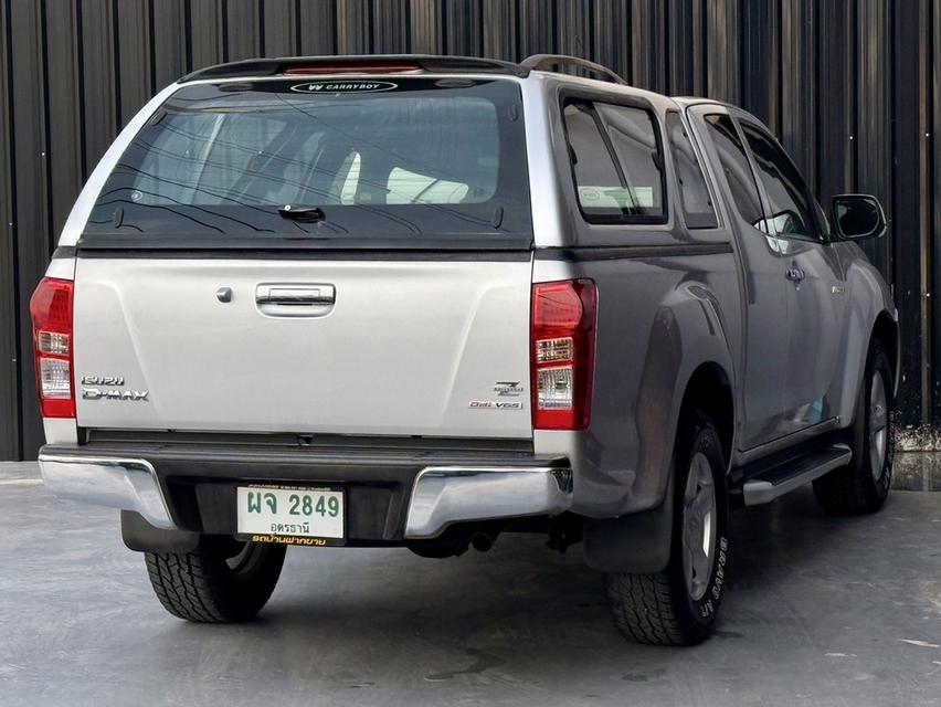 Isuzu D-Max Hi-Lander Cab Auto 2.5 VGS Z สีเทา ปี 2013 เกียร์ออโต้ 4