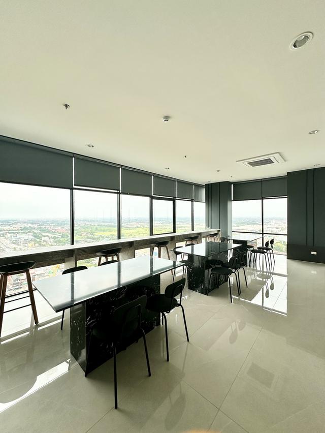 เช่าคอนโด เทอร์ร่า เรสซิเดนซ์ ห้องใหม่พร้อมเข้าอยู่คนแรกขนาด 30 ตร.ม. 1 ห้องนอน 1 ห้องนั่งเล่น 1 ห้องน้ำ มีระเบียง วิวสูง ชั้น 27 ไม่บดบัง อง 8