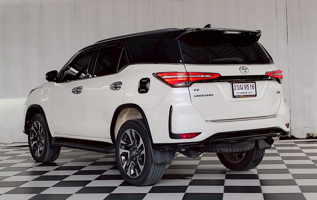 Toyota Legender 2.8 4WD ปี 2020จด2022