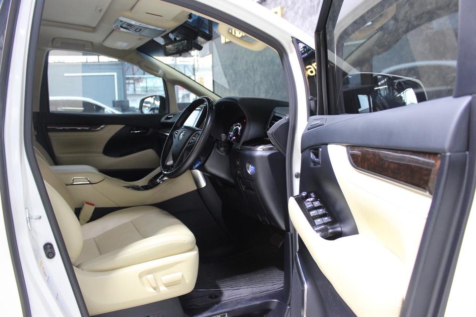 รหัสรถ JRS7391 TOYOTA Alphard Hybrid 30 ปี 2019 สีขาว 9