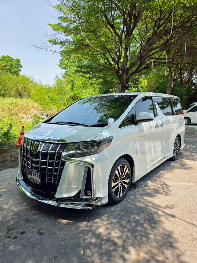 Toyota ALPHARD 2.5SC PACKAGE สีขาว ปี 2023 ไมล์ 30,000 กม.