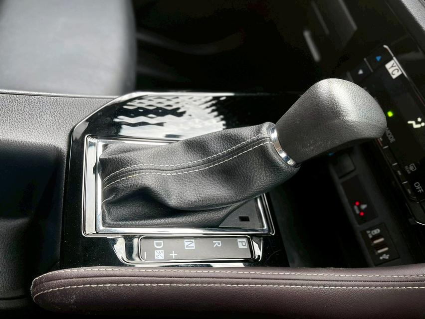 Toyota Yaris Ativ Smart 1.2 A/T ปี66 (2023) 10