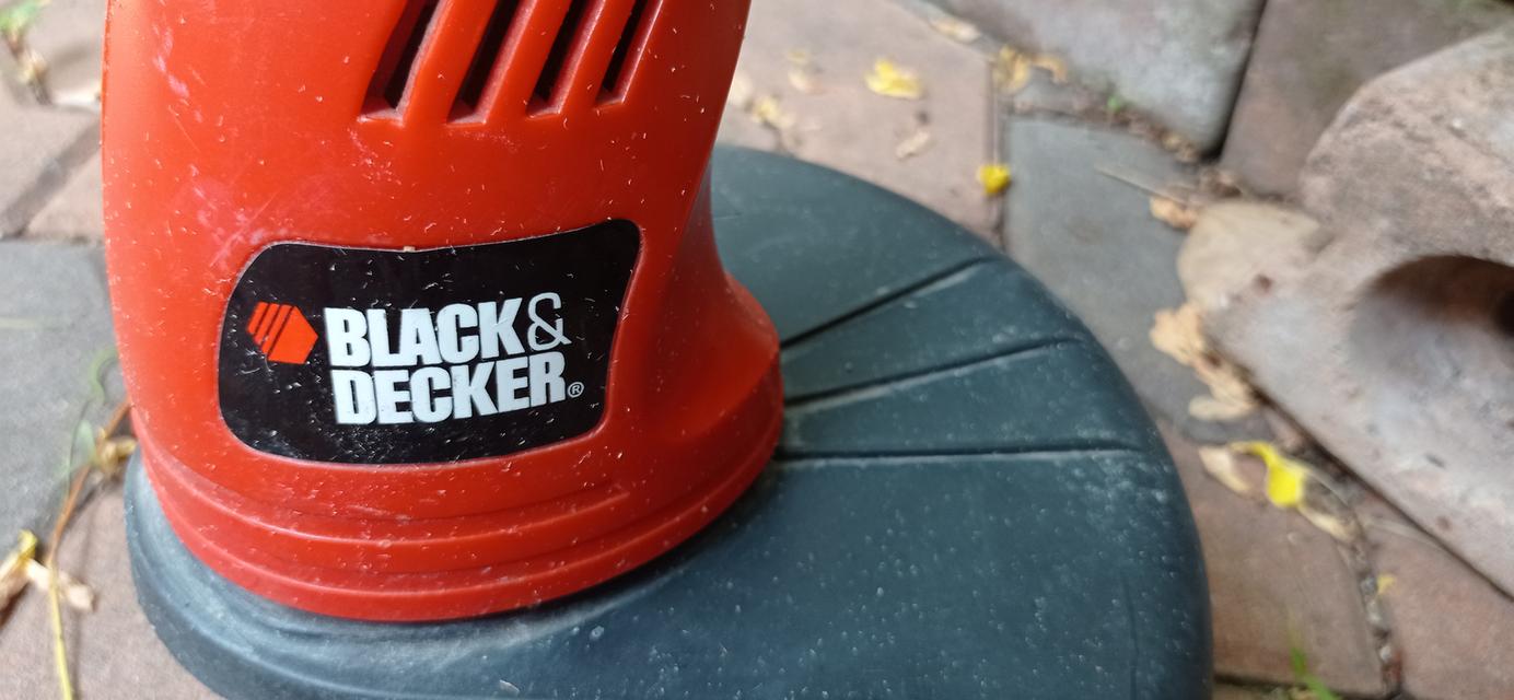 เครื่องตัดหญ้า Black and Decker รุ่น GL300-B1 ใช้งานได้ปกติ รูปย่อยที่ 2