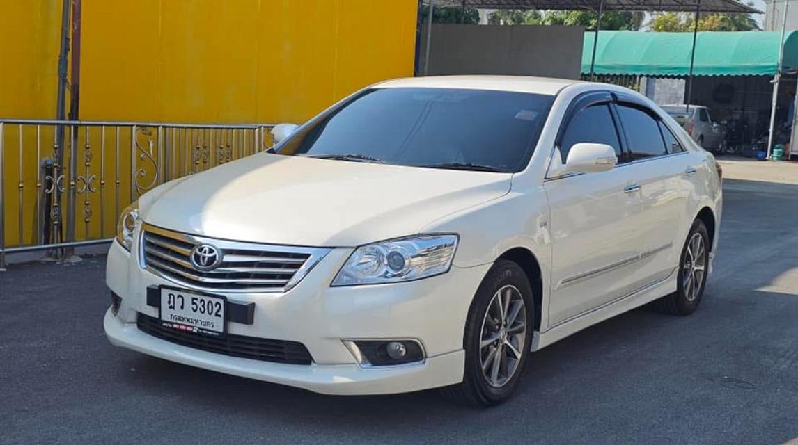 Toyota Camry ปี 2010 มือ 2 