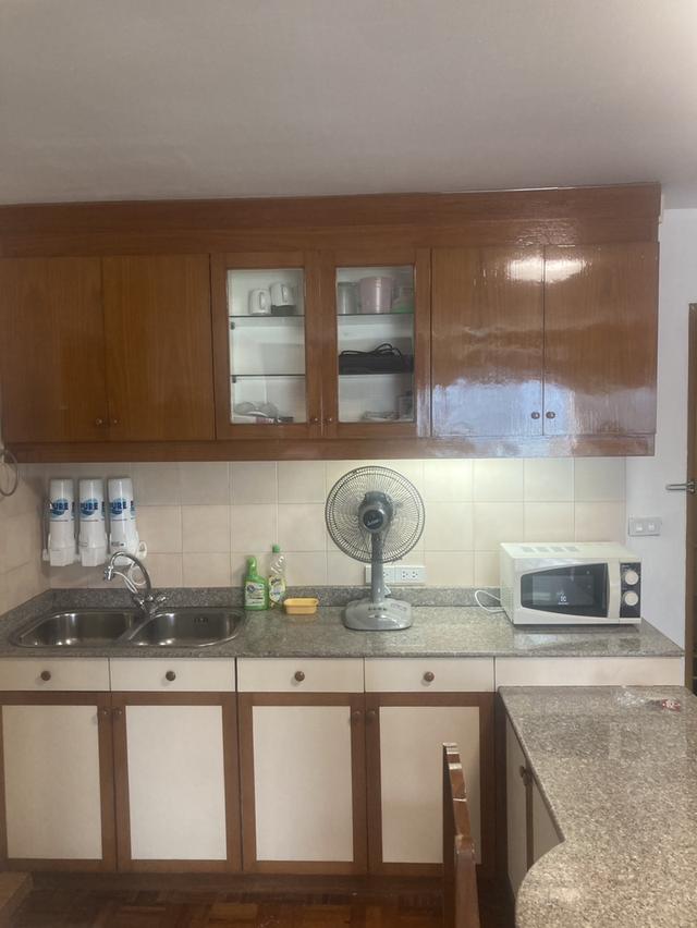 Furnished room for rent on Sathorn Road at Silom Suite Condo opposite the AiA Sathorn Tower very close to BTS St.Louis 3