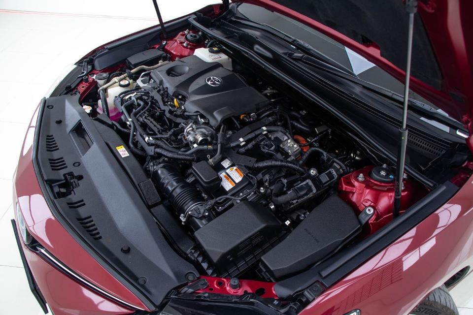 TOYOTA CAMRY 2.5 HEV PREMIUM LUXURYเกียร์ AT ปี 2022 สีแดงเลข​ไมล์  123,981 กมราคา 959,000 บาทโทร 0929699899 6B407 รูปที่ 10