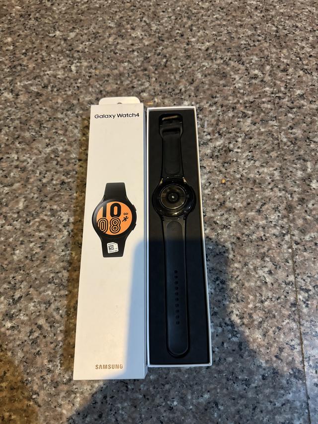 ขายSamsungWatch4สีดำLTE44MMยกกล่องไร้รอยตกใช้งานดีทุกๆฟังชั่นถูกๆ 2