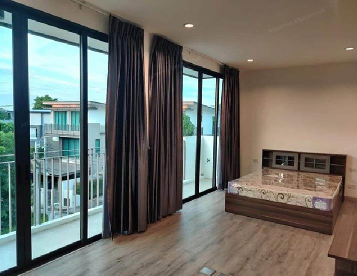 For Rent ให้เช่า บ้านเดี่ยว 3 ชั้น หมู่บ้าน เอคิว อาร์เบอร์ สวนหลวง ร.9 – พัฒนาการ ซอยเฉลิมพระเกียรติ ร9 ซอย 48  11