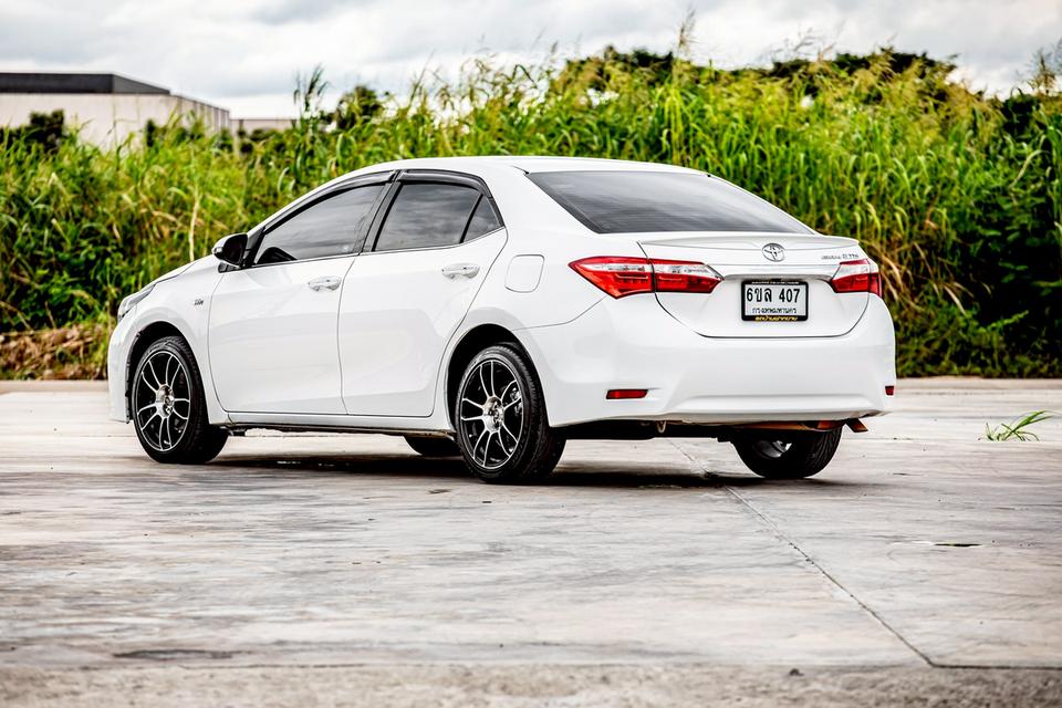 Toyota Altis 1.6G ปี 2014 สีขาว 8