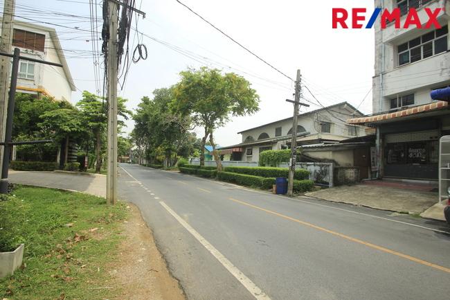 บ้านเดี่ยวริมถนนแก้วเงินทอง บางพรม ฉิมพลี 106ตารางวา ใกล้โรงเรียนนานาชาติเคนซิงตัน ตรงข้ามหมู่บ้านธีรินทร์ อยู่อาศัย ใกล้โรงพยาบาลศิริราช แยกไฟฉาย   14