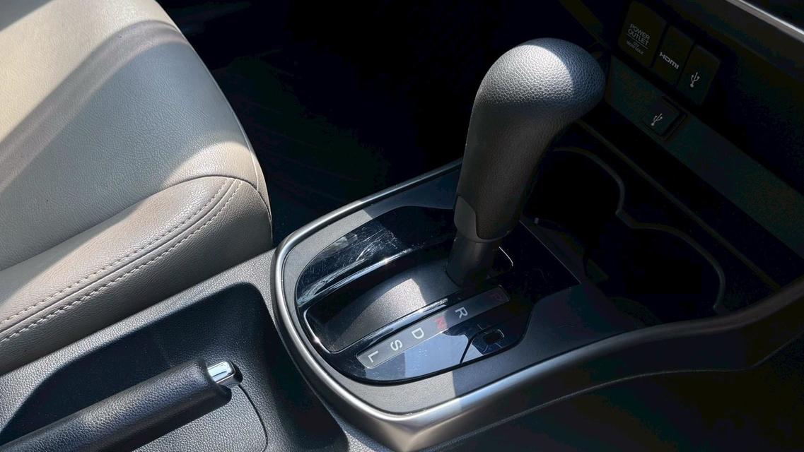 รหัสรถ TPV1933 🎊 Honda City V+ 🎊 2015 รูปที่ 10