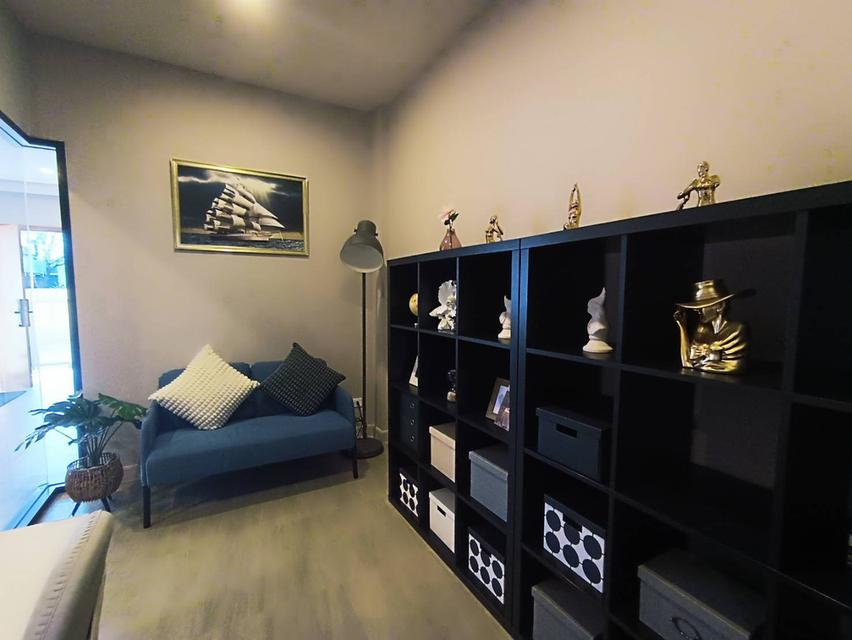 โปรแรงสุด! ทาวน์โฮม 3 ชั้น ใกล้ ม.เกษตร เริ่ม 7.48 ลบ ลด 3 แสน ฟรีแอร์+ครัว 6