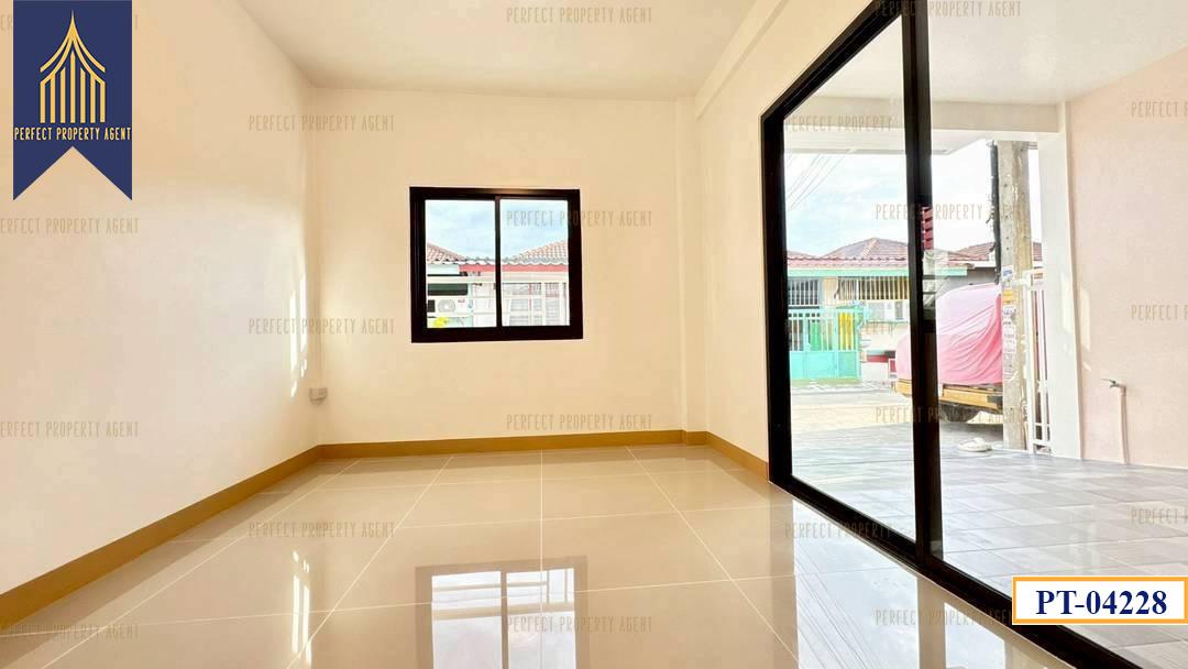 ทาวน์เฮาส์ชั้นเดียวพฤกษา3 บางบัวทองราคาย่อมเยาว์ 4