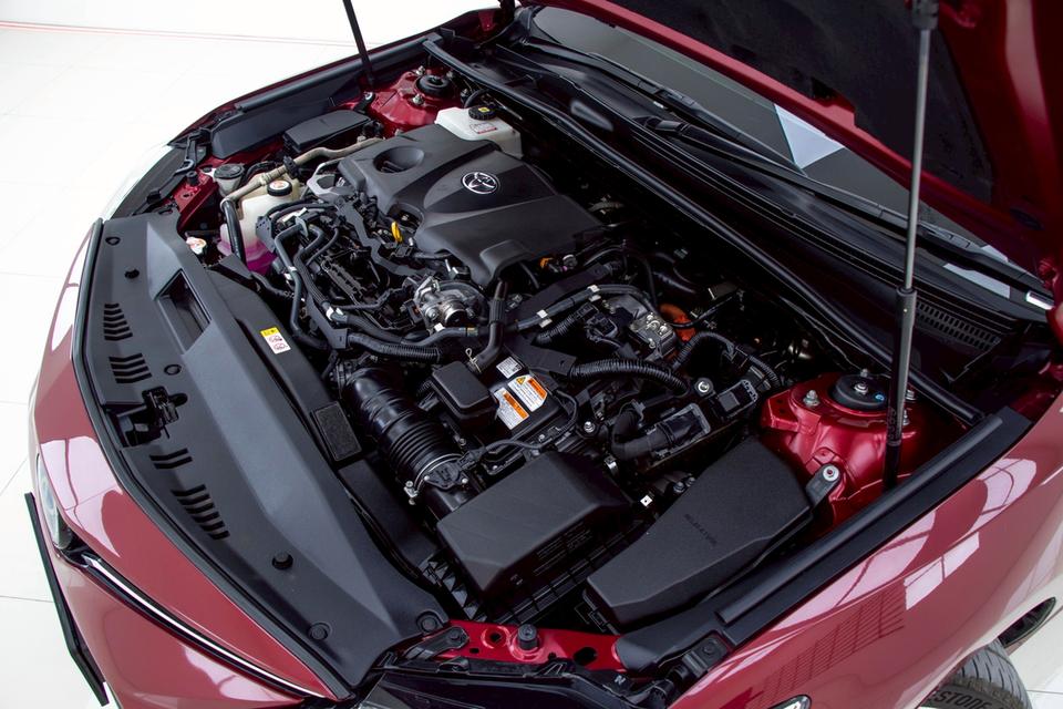 TOYOTA CAMRY 2.5 HEV PREMIUM LUXURY ปี2022 สีแดง รูปที่ 6