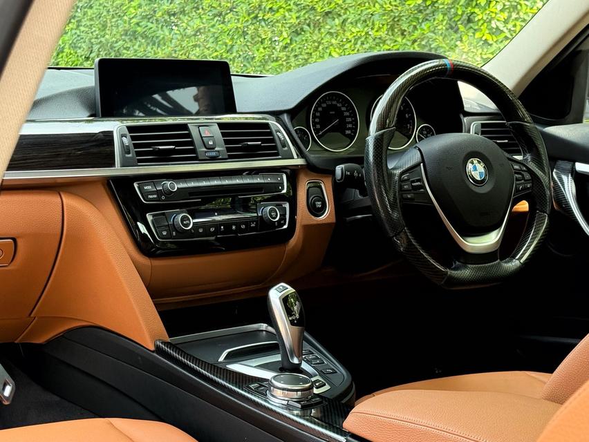 2018 BMW 330e รถมือเดียวออกป้ายแดง รถวิ่งน้อย เข้าศูนย์ทุกระยะ ไม่เคยมีอุบัติเหตุครับ 12