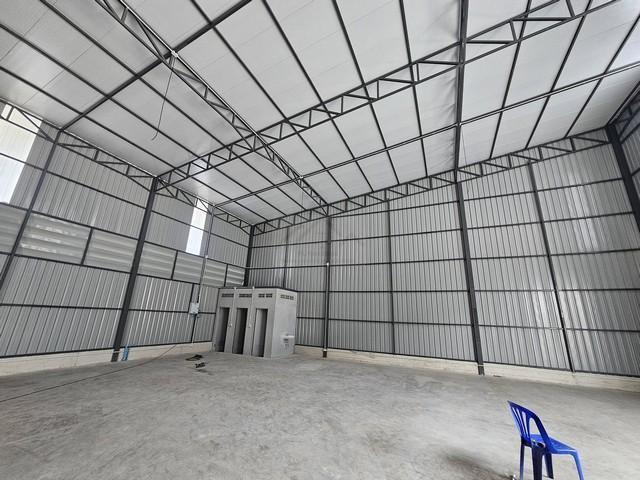 ให้เช่า โกดังสร้างใหม่ ย่านสุขาภิบาล5 ห้าแยกวัชรพล ใกล้ตลาดนัดเลียบด่วน 3