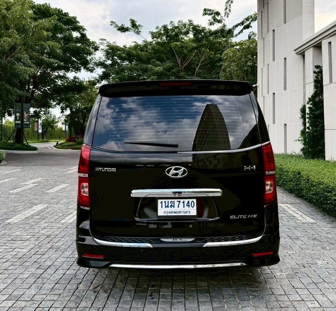 Hyunda H1 2.5 Elite ปี 18 4