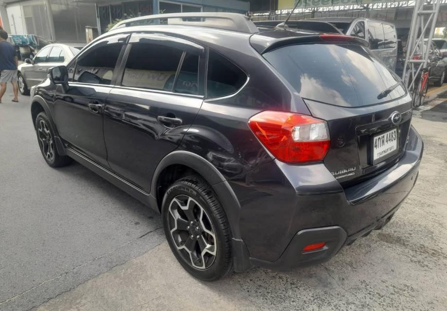 Subaru Forester 2.0 XV สีเทาดำ ปี 2016