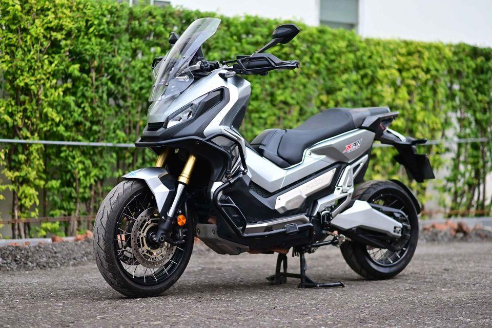 ขาย Honda X-Adv 750 จดทะเบียนปี 19 6