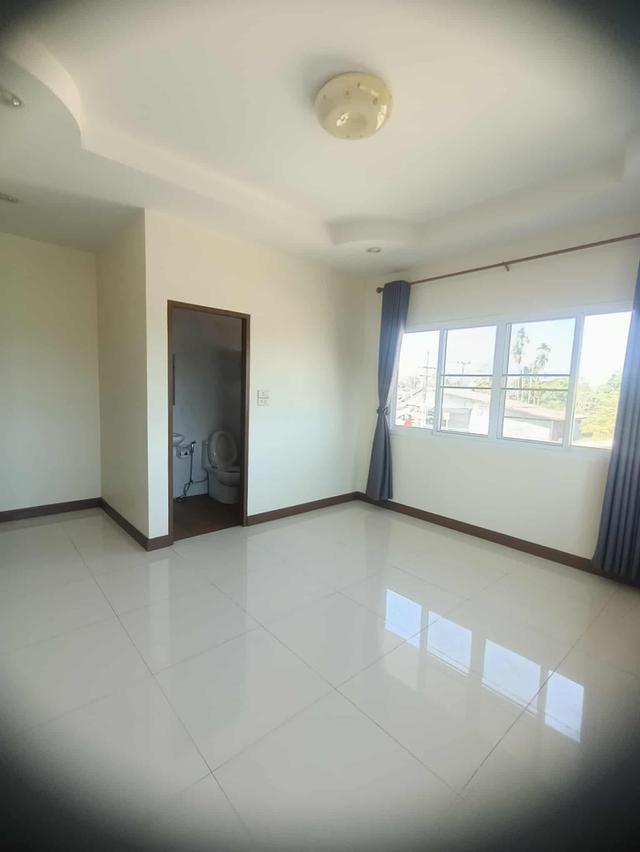 ที่ดินพร้อมสิ่งปลูกสร้าง 8