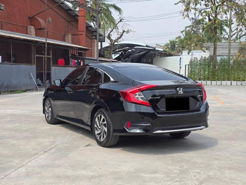 Honda Civic FC 1.8 E สีดำ 2019 รถใช่น้อย ไม่เคยมีอุบัติเหตุ สภาพใหม่ สวยมากๆ 6