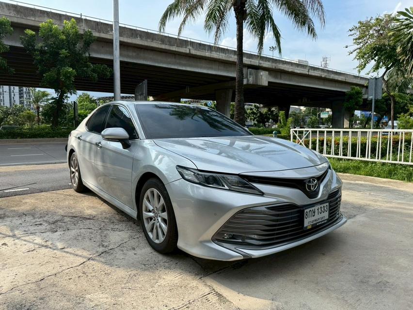 Toyota Camry 2.0G