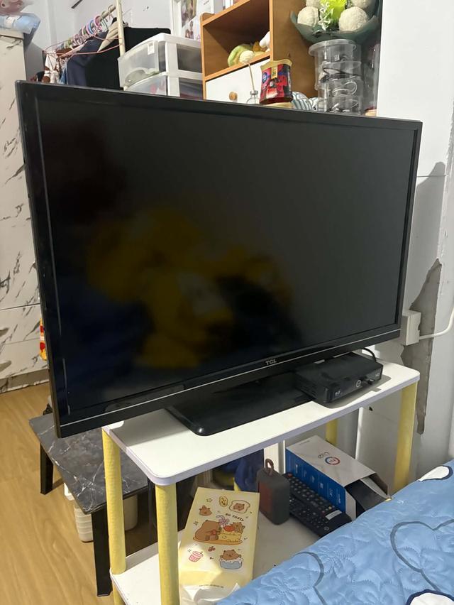 ทีวี TCL รุ่น L32E330 เป็นโทรทัศน์ LCD ขนาด 32 นิ้ว นิ้ว