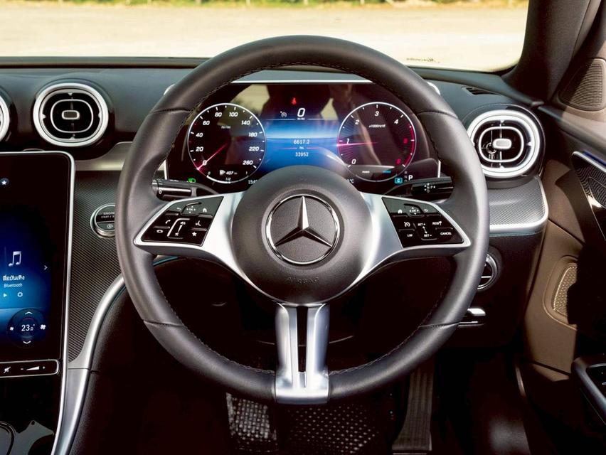 Mercedes Benz C220d AVANTGARDE ปี 2023 จด 2025 12