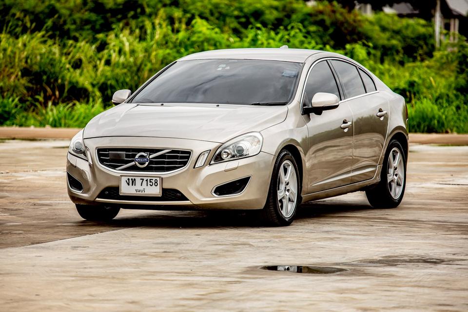 Volvo S60 S ปี 2014 สีเทา สวยสภาพดีมากๆ 