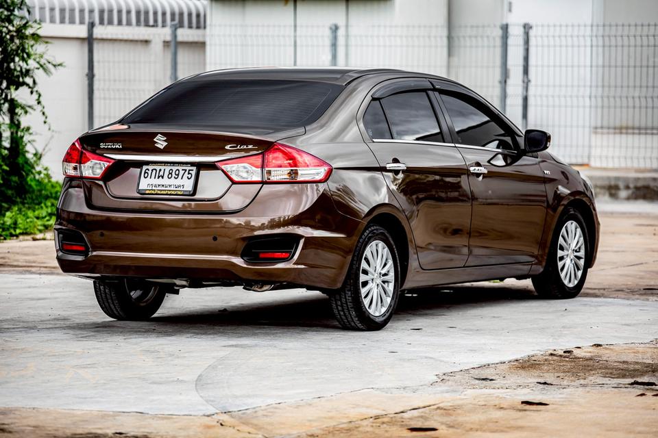 Suzuki Ciaz 1.25 GLX ปี 2017 สีน้ำตาล มือเดียวป้ายแดง 6