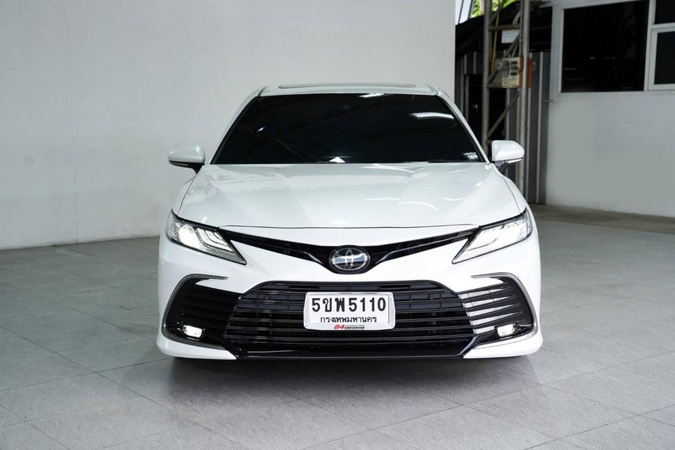 ด่วนๆ รถใหม่สภาพป้ายแดง TOYOTA CAMRY 2.5 PREMIUM AT ปี 2022 แท้ แต่คุ้มกว่ากันตั้ง5แสนบาท 2