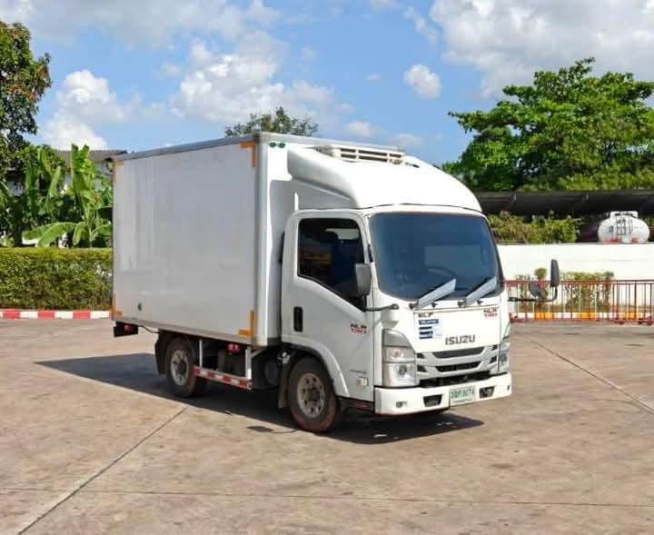 4 ล้อ ตู้เย็น ป้ายไม่ติดเวลา ISUZU-NLR 130