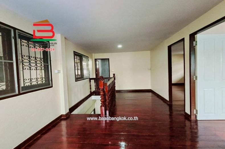 บ้านเดี่ยว เหมราช 1 ซอยเรวดี 67 เนื้อที่ 40 ตรว. ถนนรัตนาธิเบศร์ อ.เมือง จ.นนทบุรี 11