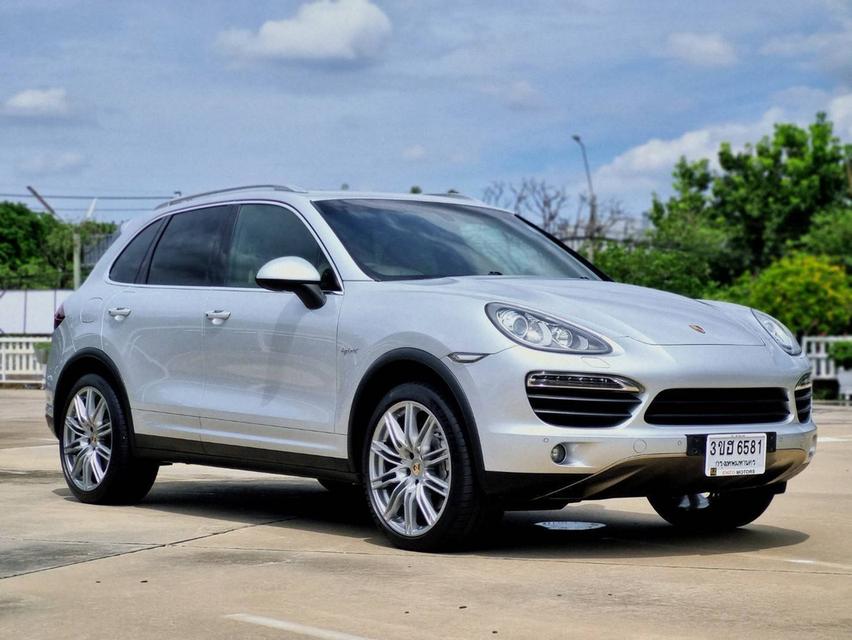 Porsche Cayenne S Hybrid ปี 2012 ไมล์ 13x,xxx กม. 3