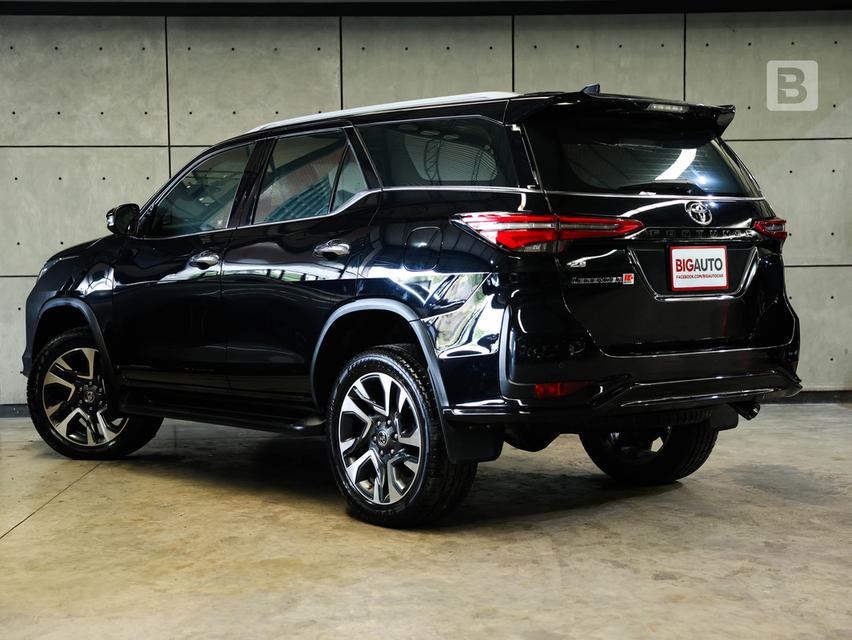 2021 Toyota FORTUNER 2.8 (ปี 15-25) Legender SUV AT รูปย่อยที่ 3